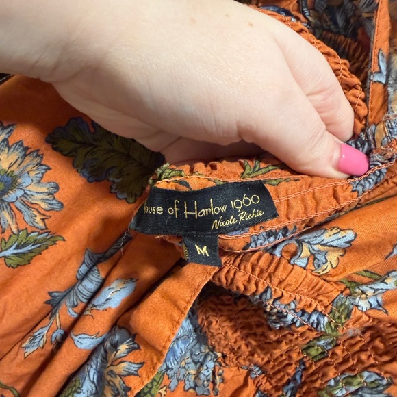 Elegant Long Sleeve Floral Dress - Picture 8 of 9